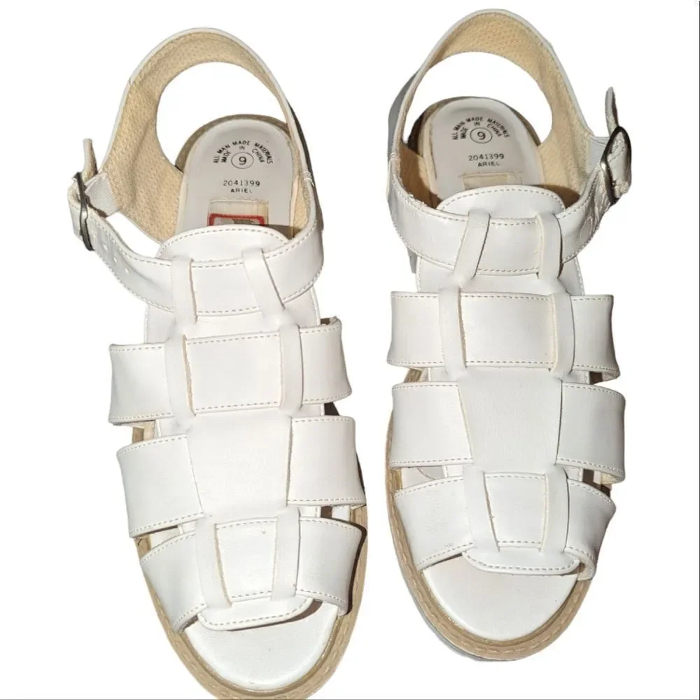 ‎Vintage faded glory white fisherman sandals